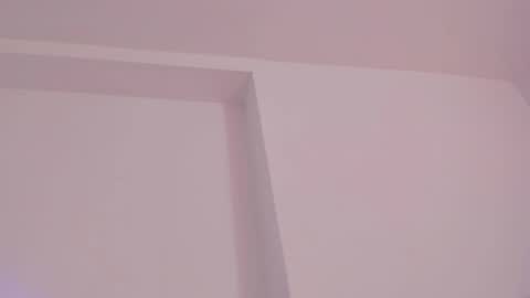 vanessajohnsonn online show from March 11, 4:18 am