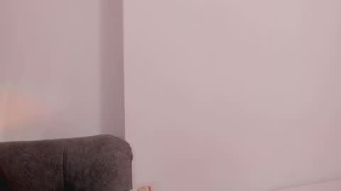 vanessajohnsonn online show from April 29, 12:16 am