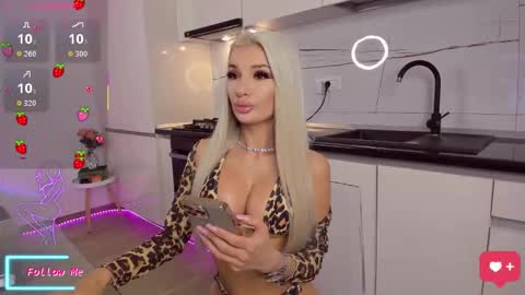 Vanessa online show from November 15, 4:25 pm