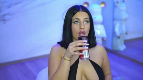 vanessaxrayy online show from May 25, 9:10 pm