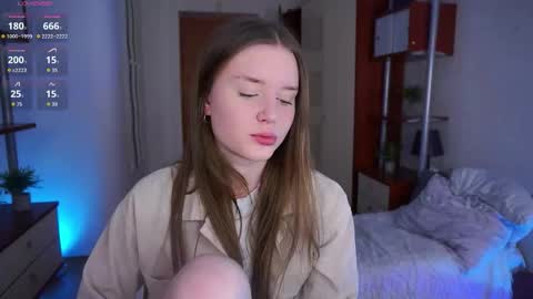 Snapshot of vanettakrupka chatting on January 18, 6:23 pm Luna online show from January 18, 6:23 pm