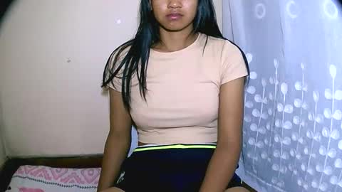 vanih27 online show from April 15, 9:26 pm