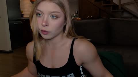 Vanilla online show from November 18, 1:59 pm