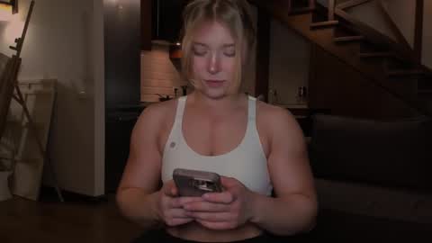 Vanilla online show from November 30, 1:26 pm