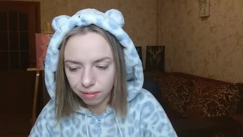 VanillaMuffin online show from October 28, 7:01 am