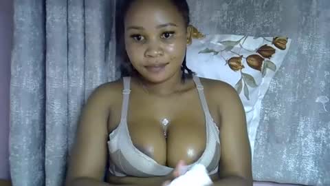 vanillavenus online show from April 14, 11:55 pm