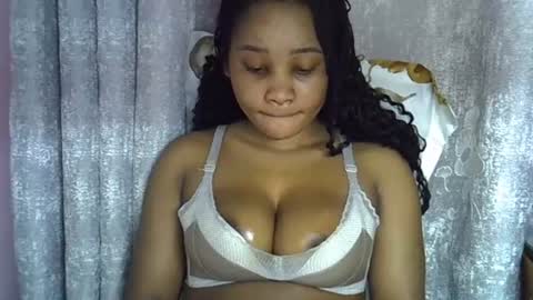 Snapshot of vanillavenus chatting on July 27, 12:56 pm vanillavenus online show from July 27, 12:56 pm