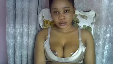 Snapshot of vanillavenus chatting on August 1, 11:42 am vanillavenus online show from August 1, 11:42 am