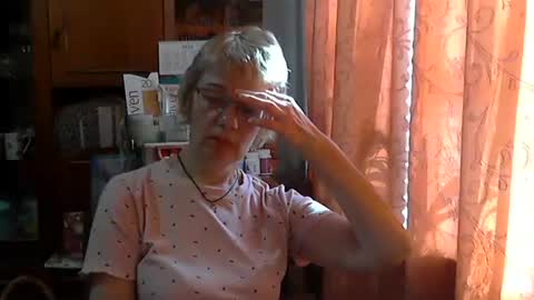 Vanillaxcreamy online show from March 10, 12:04 pm