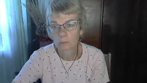 Vanillaxcreamy online show from October 12, 10:58 am