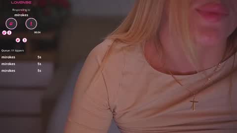 Sophie online show from January 18, 1:09 am