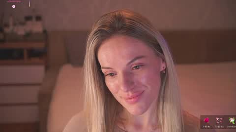 Sophie online show from March 30, 10:00 pm