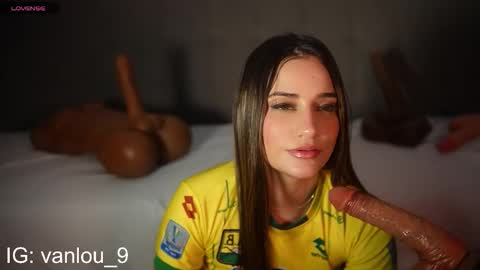 Vanilu online show from November 23, 3:28 am