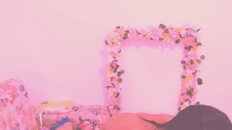 Snapshot of vannesascott chatting on April 6, 6:53 pm VANNESA online show from April 6, 6:53 pm