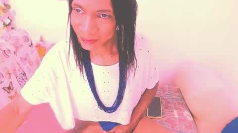 Snapshot of vannesascott chatting on April 13, 11:43 pm VANNESA online show from April 13, 11:43 pm