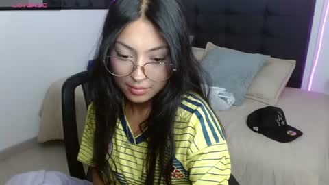 Snapshot of vannesweet_ chatting on June 27, 9:09 pm vane online show from June 27, 9:09 pm