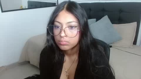 Snapshot of vannesweet_ chatting on July 17, 8:03 pm vane online show from July 17, 8:03 pm