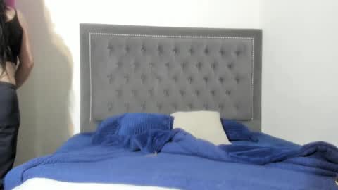 Vannesa online show from December 19, 11:57 pm