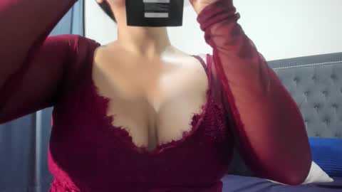 Vannesa online show from October 6, 9:07 am