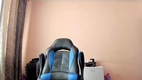 vano_822 online show from February 18, 10:22 am