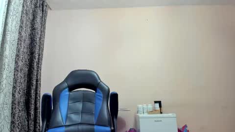 vano_822 online show from March 2, 9:32 pm