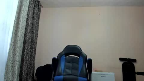 Snapshot of vano_822 chatting on April 24, 4:59 am vano_822 online show from April 24, 4:59 am