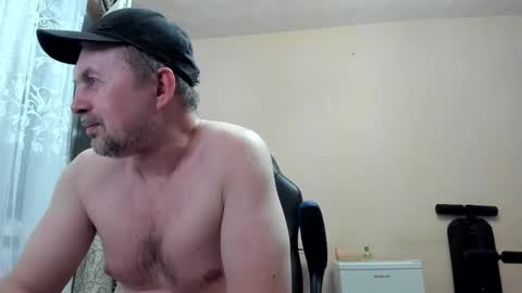 Snapshot of vano_822 chatting on May 18, 7:41 pm vano_822 online show from May 18, 7:41 pm