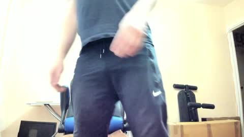 Snapshot of vano_822 chatting on May 28, 7:11 pm vano_822 online show from May 28, 7:11 pm