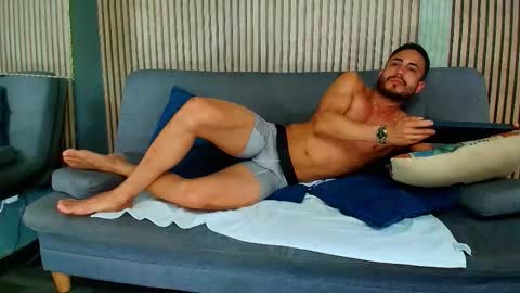 Vans Ross online show from February 10, 7:29 pm