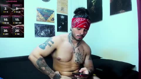 vanvelckan_ online show from February 5, 2:16 am