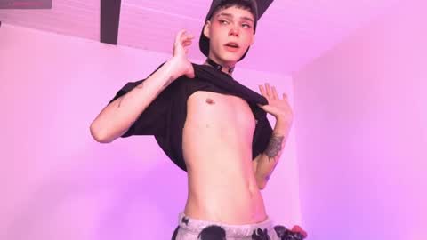 Snapshot of varya_ferreira chatting on March 4, 6:58 am  Varya Ferreira - independent model  online show from March 4, 6:58 am