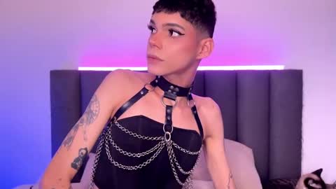 Snapshot of varya_ferreira chatting on September 13, 11:59 pm  Varya Ferreira - independent model  online show from September 13, 11:59 pm