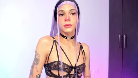 Snapshot of varya_ferreira chatting on October 8, 12:58 pm  Varya Ferreira - independent model  online show from October 8, 12:58 pm