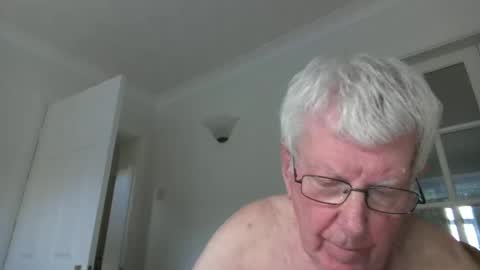 vassus online show from May 1, 6:34 pm