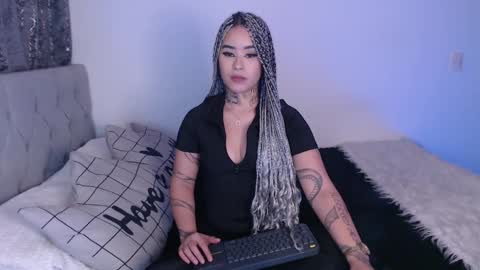 Vayolett Bass online show from March 8, 4:56 am