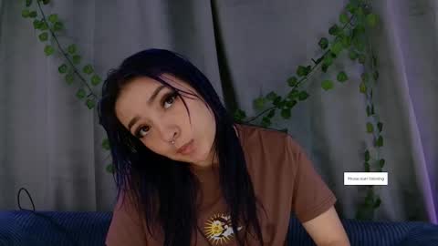 Vayolett online show from December 22, 3:58 am