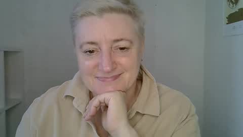 vea_motty online show from February 17, 11:40 am