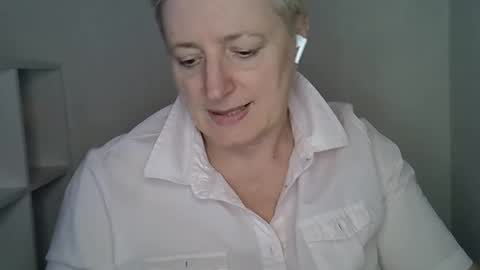 vea_motty online show from March 6, 3:41 pm