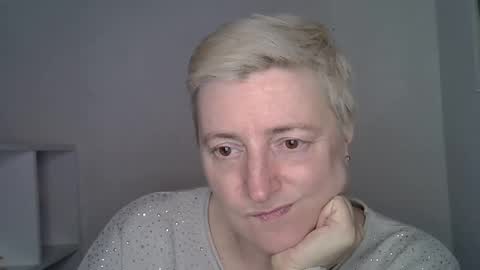 vea_motty online show from March 9, 3:05 pm