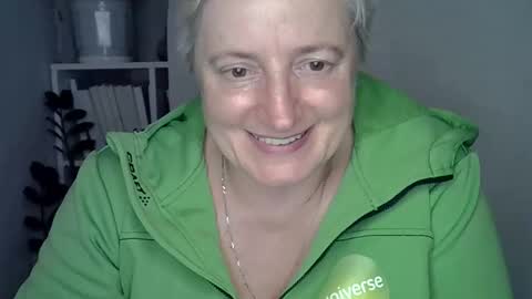 vea_motty online show from April 18, 7:07 pm