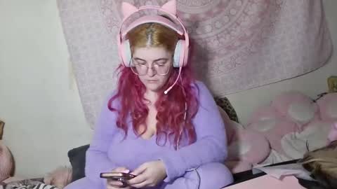 Veronica Lehane online show from November 16, 12:22 pm