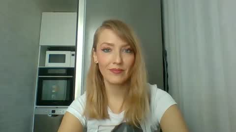 Snapshot of veessa chatting on April 28, 10:53 am Veessa online show from April 28, 10:53 am