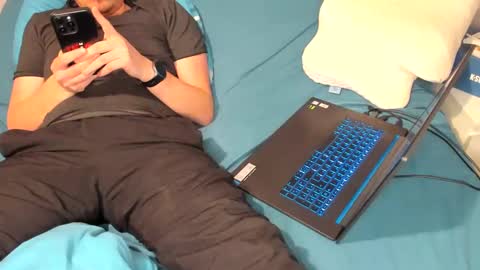 Snapshot of veganbadass6969 chatting on December 29, 10:03 pm D online show from December 29, 10:03 pm