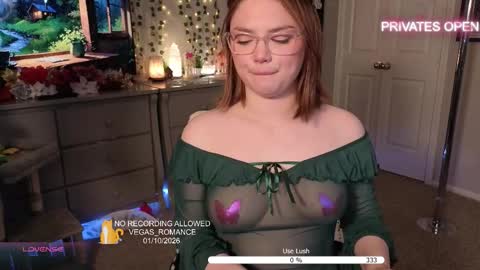 vegas_romance online show from January 11, 1:32 am