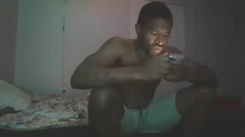 Snapshot of vegasbiguy25 chatting on May 24, 7:24 am VegasBiGuy25 online show from May 24, 7:24 am