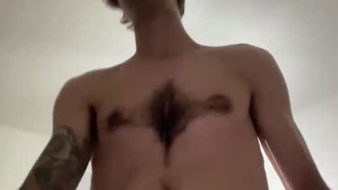 Snapshot of vegassangel chatting on November 4, 3:27 am Joeyyy online show from November 4, 3:27 am