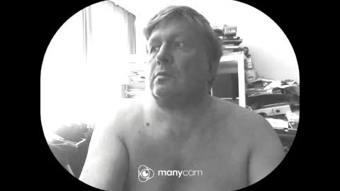 Snapshot of vejun2025 chatting on July 29, 11:41 am vejun2025 online show from July 29, 11:41 am