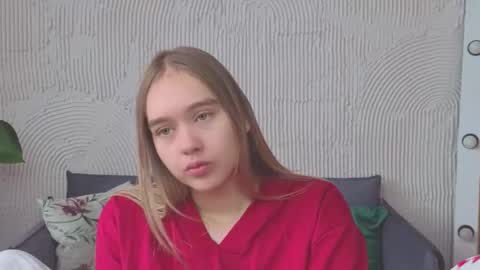Snapshot of vel1ka chatting on September 13, 9:31 am Barbara online show from September 13, 9:31 am