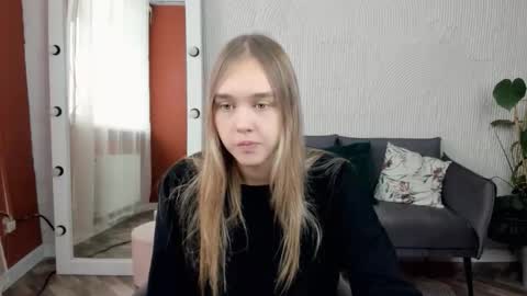 Snapshot of vel1ka chatting on October 11, 4:44 am Barbara online show from October 11, 4:44 am