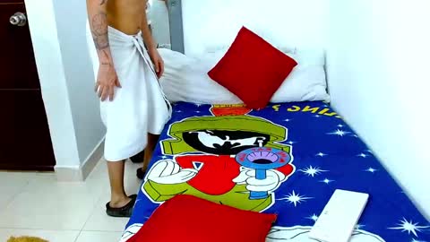 velk_hot1 online show from November 1, 9:28 pm
